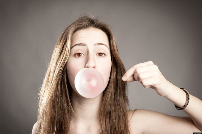 5 tricks to hide that pesky double chin